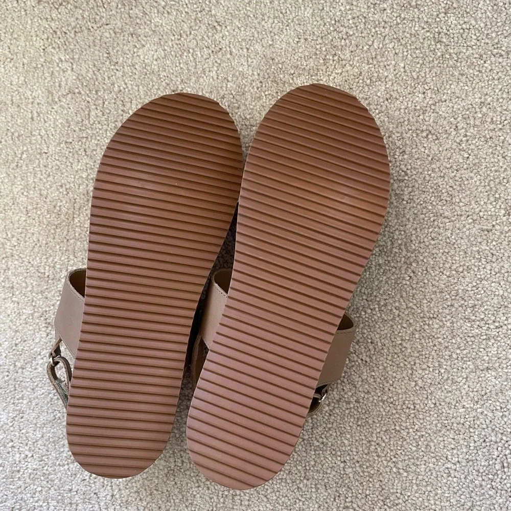 Nisolo NIB Women's Tan Flatform Sandals - Picture 3 of 5